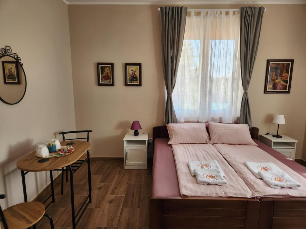 Roomsapartments Popcourt Pančevo Exteriér fotografie